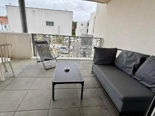 Appartement PMR avec balcon, 2 chambres, accès direct plage, piscine, parking sécurisé - La Tranche-sur-Mer - FR-1-194-220 - 3