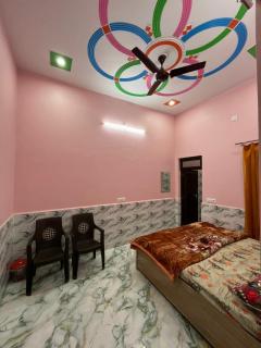 Sainik home stay,Mathura - 1