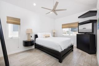 Beachfront Bliss • Rooftop Ocean Views 204 EOF B home - 3