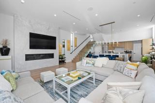 Balboa Island Luxe home - 5