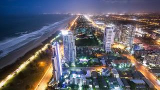 Apartment on the Esplanade, Surfers Paradise - 8