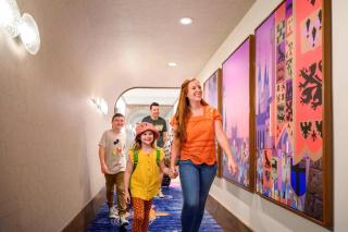 The Villas at Disneyland Hotel - 5