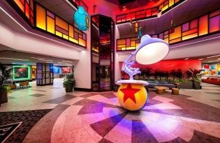 Pixar Place Hotel - 8