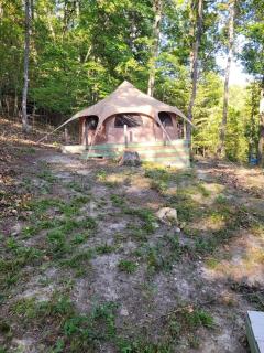 RRG Glamping Tent, Heated, Fire Pit, Hot Tub - 8