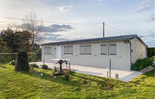 Awesome Home In Saint Ouen Les Vignes - 2