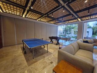 Beautiful PH in front of the Marina - 1