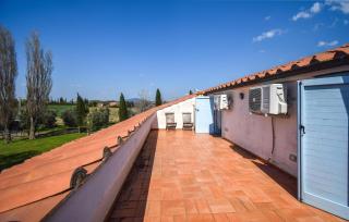 3 Bedroom Beautiful Home In Pescia Romana - 5