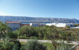 2 Bedroom Lovely Apartment In Pag - 2