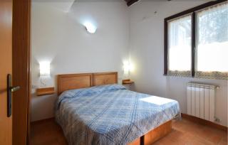 2 Bedroom Gorgeous Home In Pescia Romana - 8