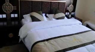 Shangri-la Zhaxidele Hotel - 4