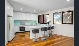 Convenience & Luxury Apartment - 8