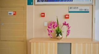 City Comfort Inn Deyang Wenmiao Square Gymnasium - 7