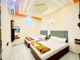 Shiv Guest house - 8