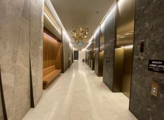 Sky-High Luxury on 50th Floor Breathtaking Views by Stylish Stays - 1