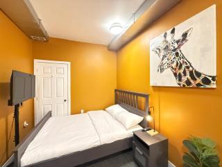 Downtown Private Room without Window - 4