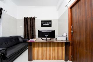 Super Townhouse Coimbatore International Airport Formerly MK Elegance Inn - 7