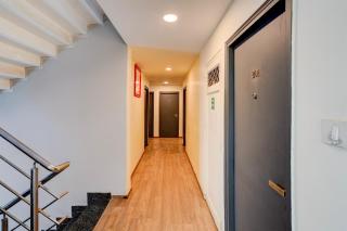 Super Townhouse Singapore Mall Formerly Hotel Sunshine - 9