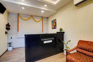 Super Townhouse Singapore Mall Formerly Hotel Sunshine - 4