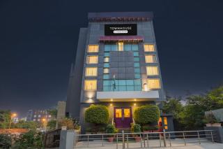 Super Townhouse Singapore Mall Formerly Hotel Sunshine - 2