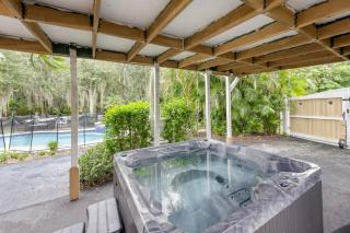 2 Homes • Hot Tubs x2 • Heated Pool • Fire Pit - 7