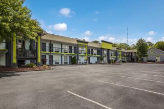 Quality Inn London North - 5