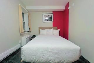 Ramada by Wyndham Kirkland Lake - 7