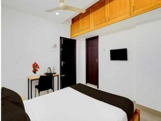 Hotel O Nettoor Junction Kochi Formerly Radhika Residency - 5