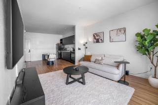 Modern Riverfront Loft Proximity to Downtown - 4