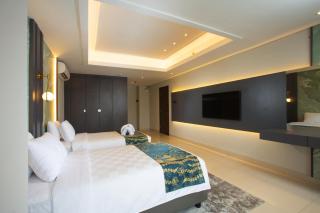 Louis Kienne Reserve Cikarang - 1