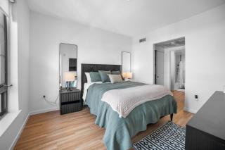 Modern Riverfront Loft Proximity to Downtown - 5