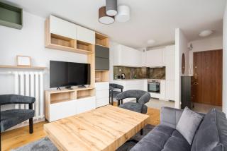 Bielany Modern Apartment by BookingHost - 7
