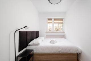 Bielany Modern Apartment by BookingHost - 8