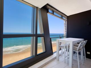 Absolute Beachfront | 2BR Jewel North | Pool - 4