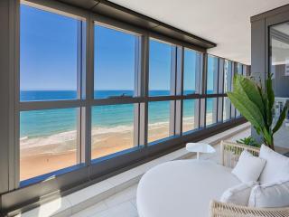 Absolute Beachfront | 2BR Jewel North | Pool - 3