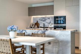 Modern 2BR Beachfront Escape | Jewel North | Pool - 9