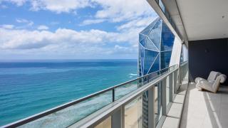Surfers Paradise Luxury | 2BR Ocean View | Pool - 0