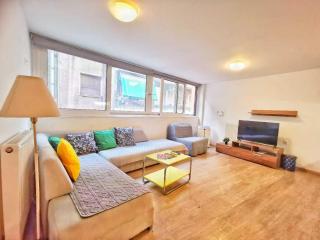 Cozy & Modern Flat for 5 in Athens - 0