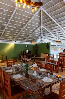 ELIVAAS Twisted Tree 1 - Room Suite with Shared Pool, Bar & Restaurant - 8