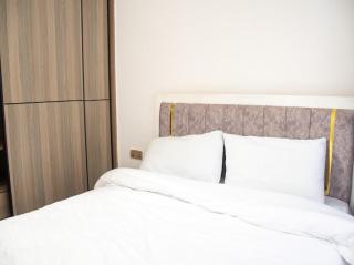 Relaxing 1 bdr with a king bed and free parking - 9