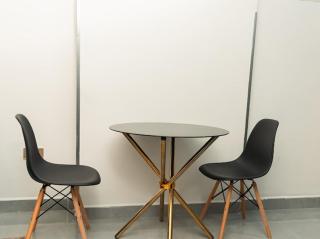 Relaxing 1 bdr with a king bed and free parking - 3