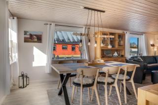 Cozy Holiday Home Near The Water With Space For 5 People - 3