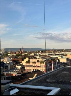 Room with an amazing city view - 1