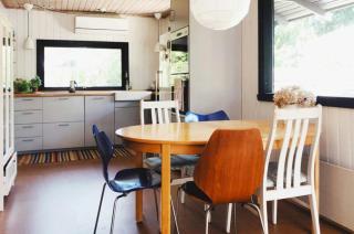 A Charming Home With Character And A Cozy Patio - 7