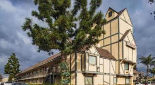 Lemon Heights Inn - Tustin - 2