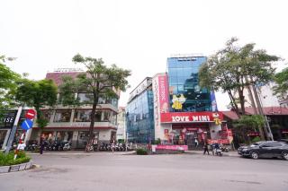 Fusion WestLake - Balcony & Natural Light - Modern Apartments - 2