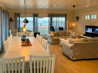 Cottage With Private Dock By Eidangerfjord - 2