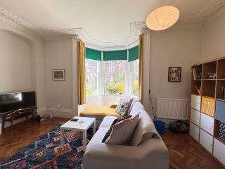 One bed Apartment in Stunning Period Building - 8