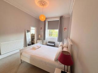 One bed Apartment in Stunning Period Building - 5