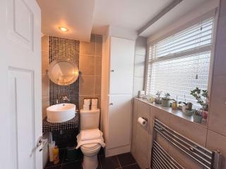 One bed Apartment in Stunning Period Building - 1