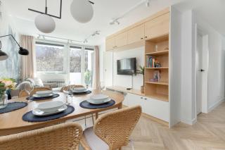 Przytulny Apartament z Dwiema Sypialniami i Balkonem w Gdyni by Noclegi Renters - 5